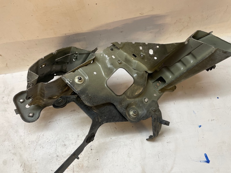 Лонжерон Mazda 3 2003-2006 BK