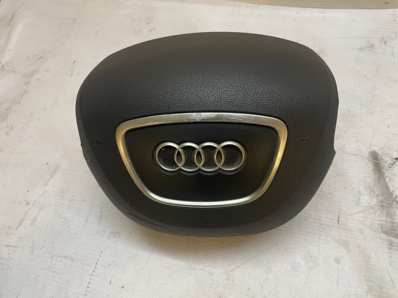 Подушка безопасности руля Audi Q3 2013 8UB
