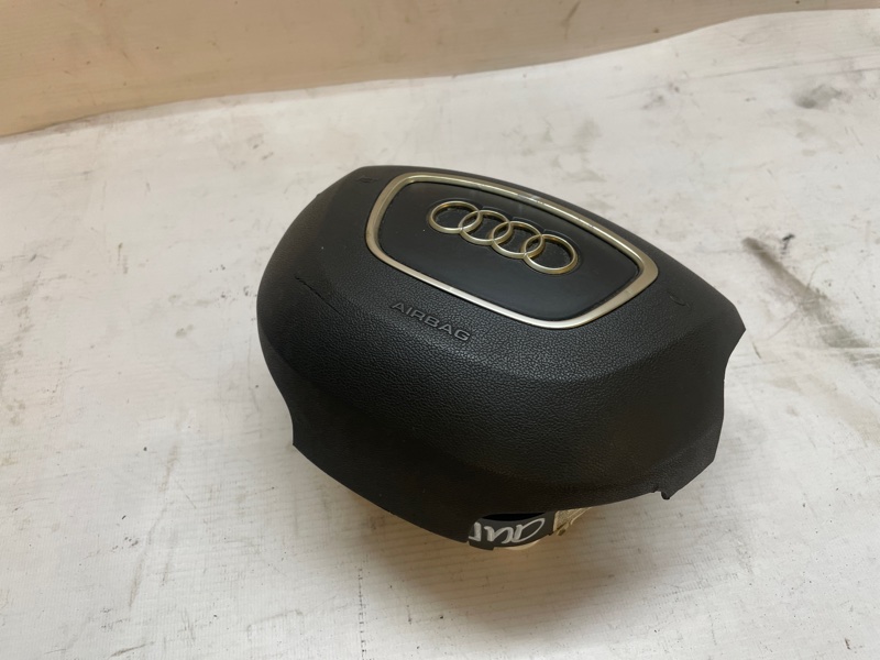 Подушка безопасности руля Audi Q3 2013 8UB