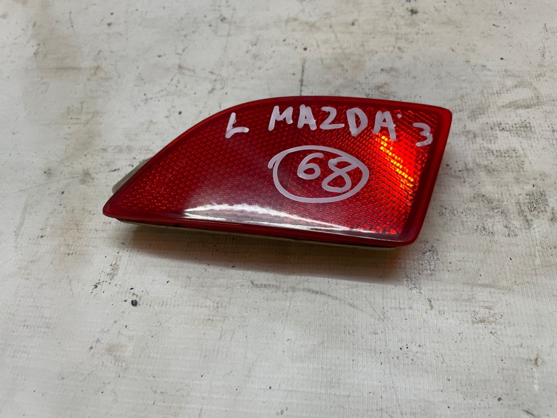 Катафот бампера Mazda 3 2008-2013 BL