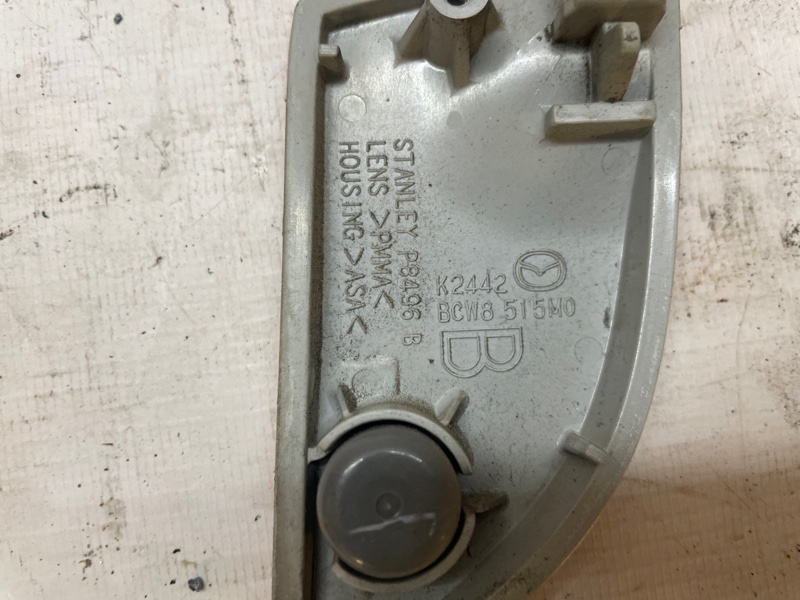 Катафот бампера Mazda 3 2008-2013 BL