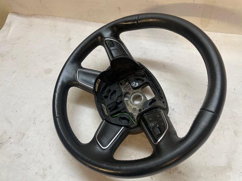 Рулевое колесо Audi Q3 2013 8UB