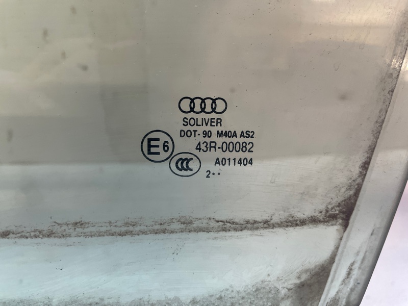 Стекло двери Audi Q3 2013 8UB