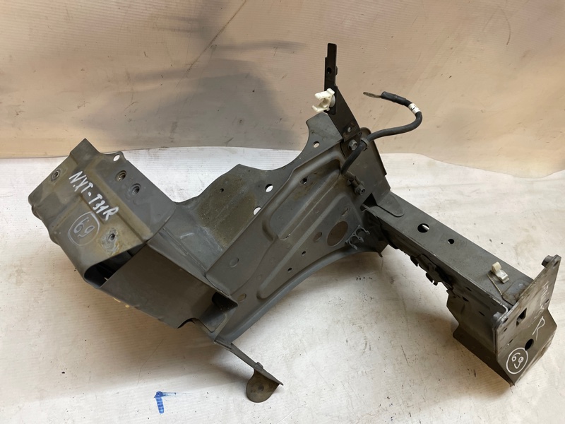 Лонжерон Nissan X-Trail 2007-2011 NT31