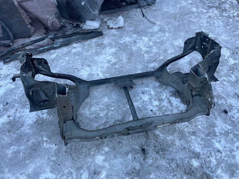 Передняя панель Nissan X-Trail 2000-2007 NT30
