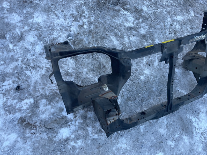 Передняя панель Nissan X-Trail 2000-2007 NT30