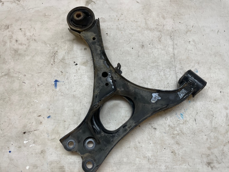 Рычаг Honda Civic D4 2006-2012 FD3