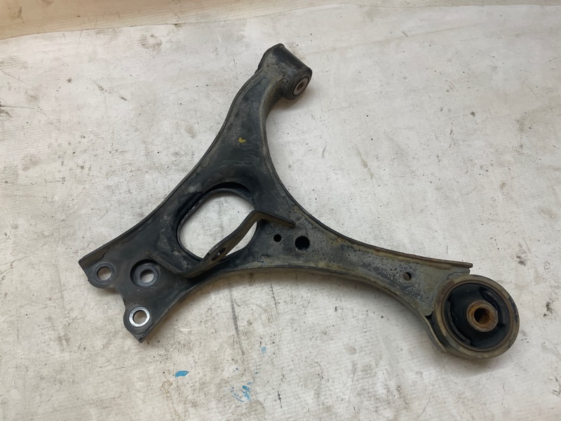 Рычаг Honda Civic D4 2006-2012 FD3