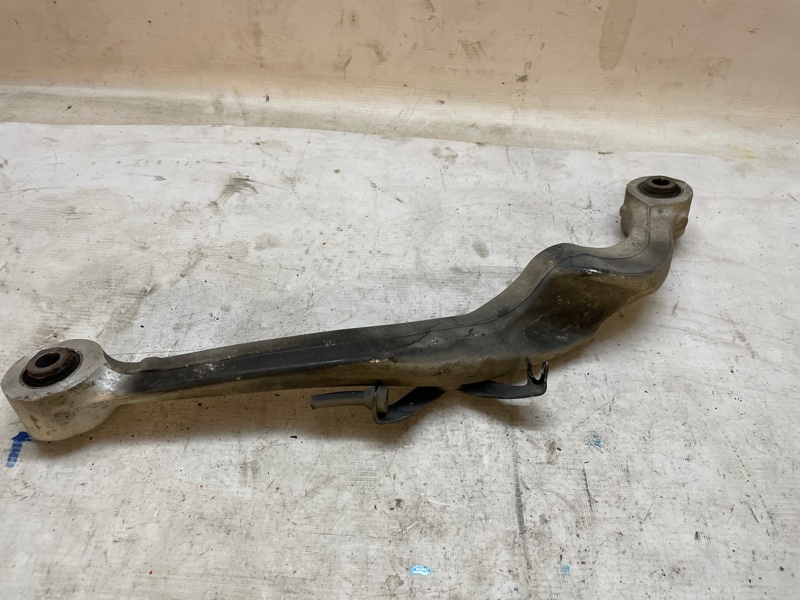 Рычаг Nissan X-Trail 2007-2011 NT31