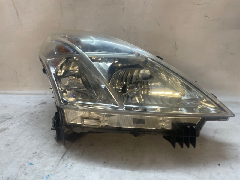 Фара Nissan Teana 2008-2011 J32