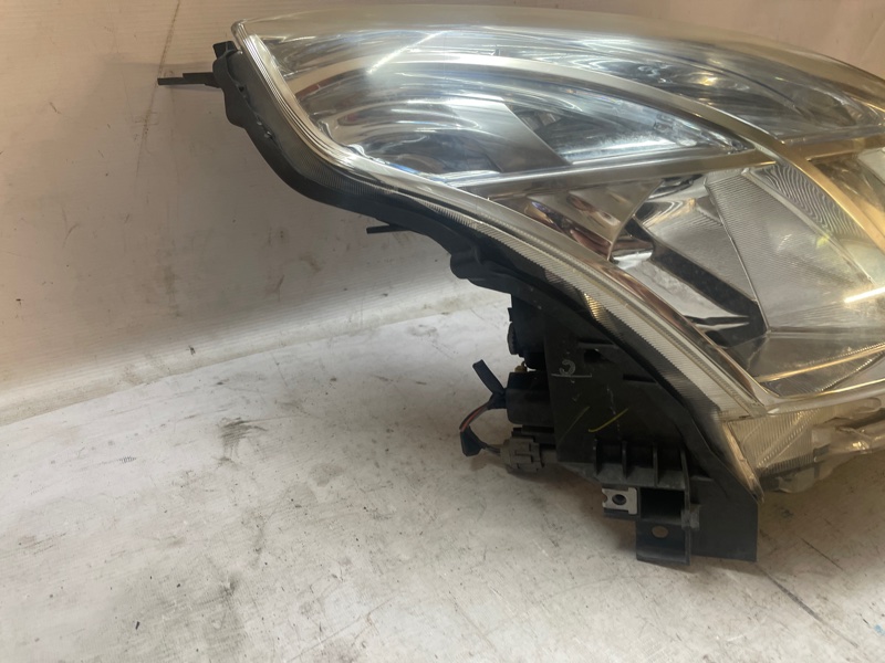 Фара Nissan Teana 2008-2011 J32