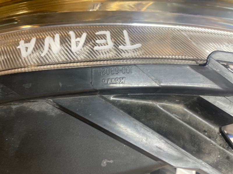Фара Nissan Teana 2008-2011 J32