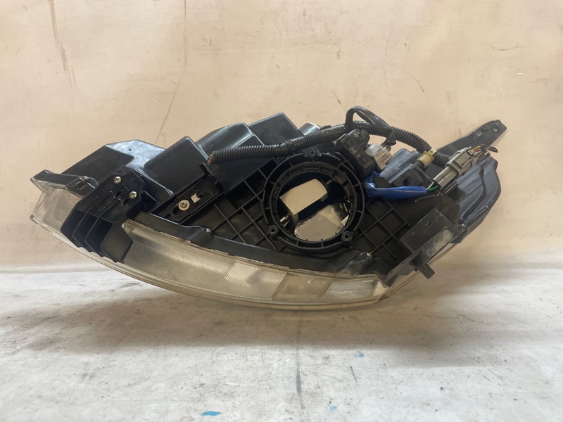 Фара Nissan Teana 2008-2011 J32