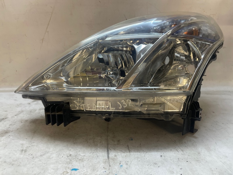Фара Nissan Teana 2008-2011 J32