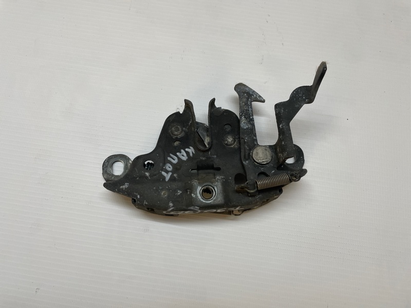 Замок капота Nissan X-Trail 2000-2007 NT30