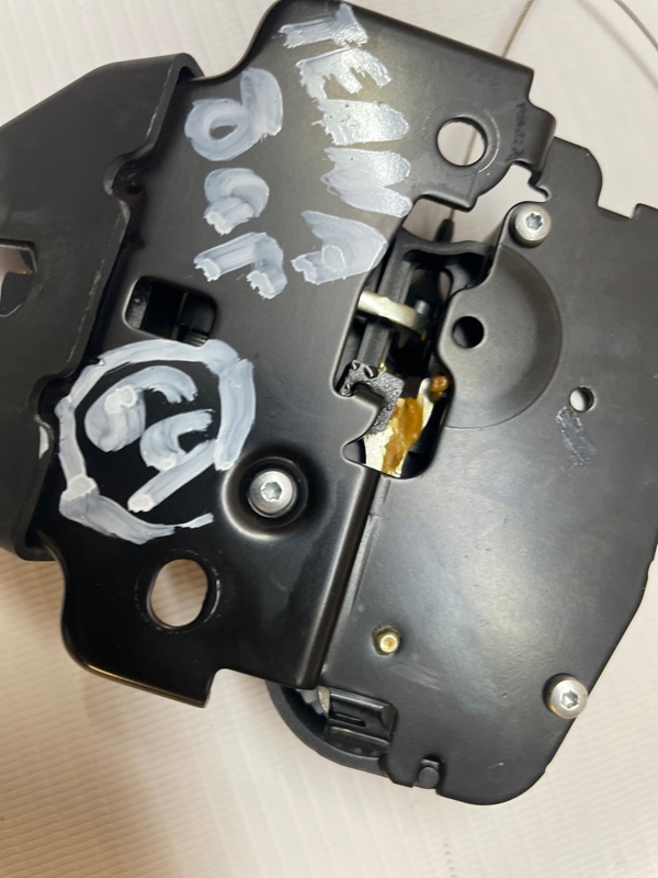 Замок багажника Nissan Teana 2008-2011 J32