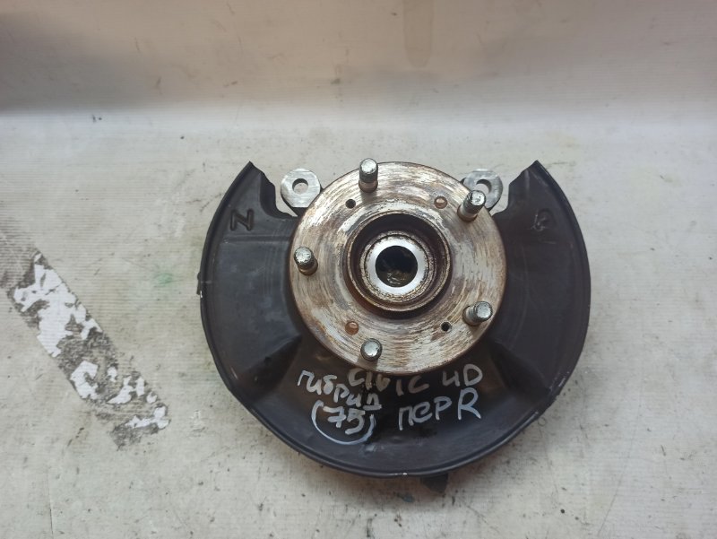 Кулак поворотный Honda Civic D4 2006-2012 FD3