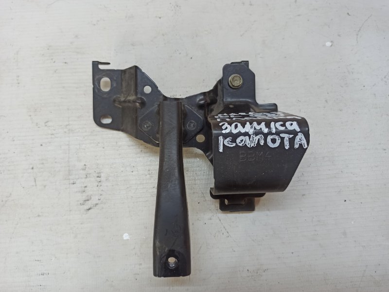 Планка замка капота Mazda 3 2008-2013 BL
