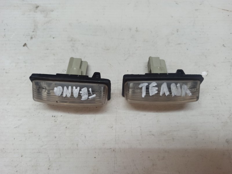 Фонарь Nissan Teana 2008-2011 J32