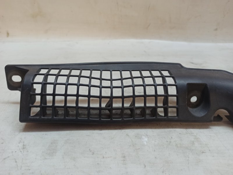Накладка замка капота Nissan Teana 2008-2011 J32
