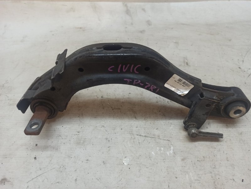 Рычаг Honda Civic D4 2006-2012 FD1