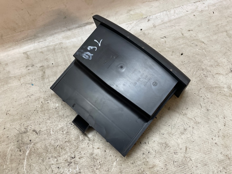 Бардачок Audi Q3 2013 8UB
