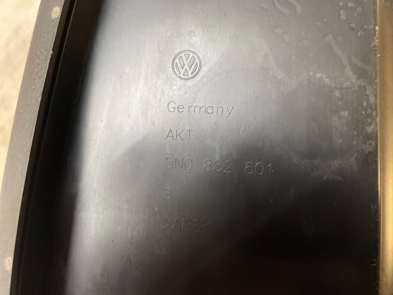 Бардачок Audi Q3 2013 8UB