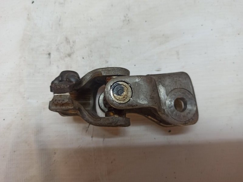 Рулевой кардан Nissan X-Trail 2001-2007 NT30
