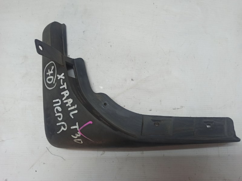 Брызговик Nissan X-Trail 2000-2007 NT30
