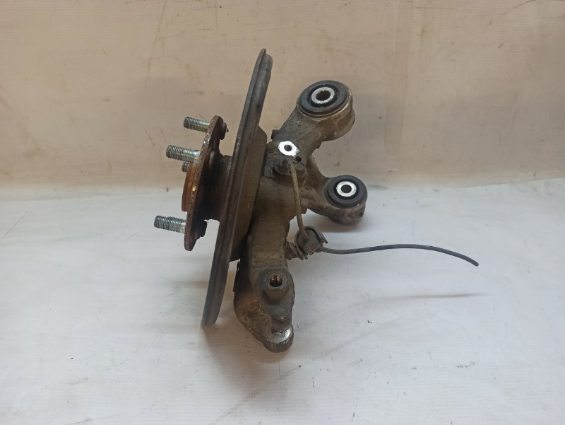 Кулак поворотный Honda Civic D4 2006-2012 FD3