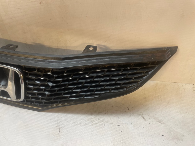 Решетка радиатора Honda Fit 2008 GE6