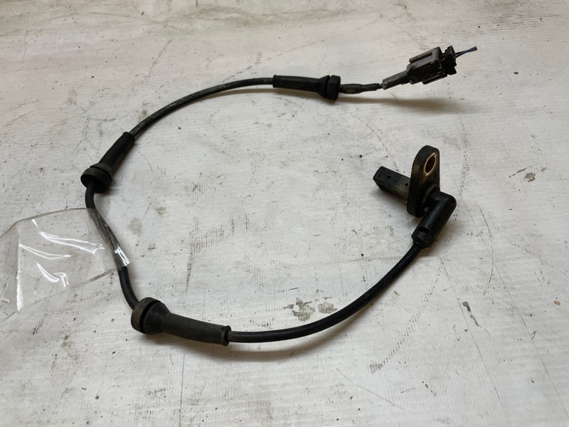 Датчик ABS Nissan X-Trail 2000-2007 NT30