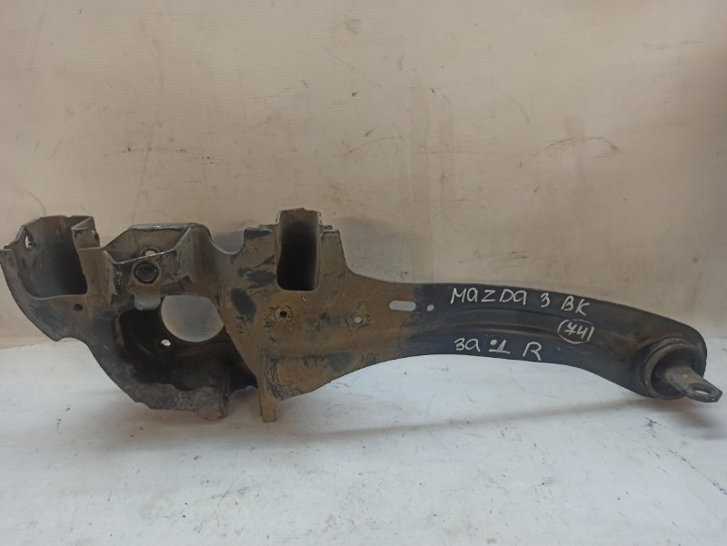 Рычаг Mazda 3 2003-2006 BK
