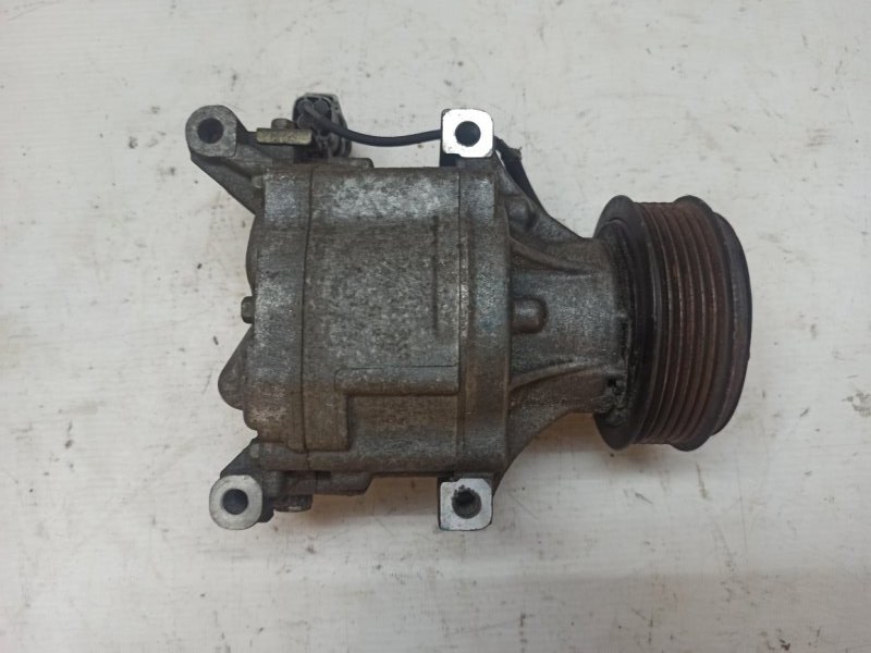 Компрессор кондиционера TOYOTA Corolla 2001-2007 E120