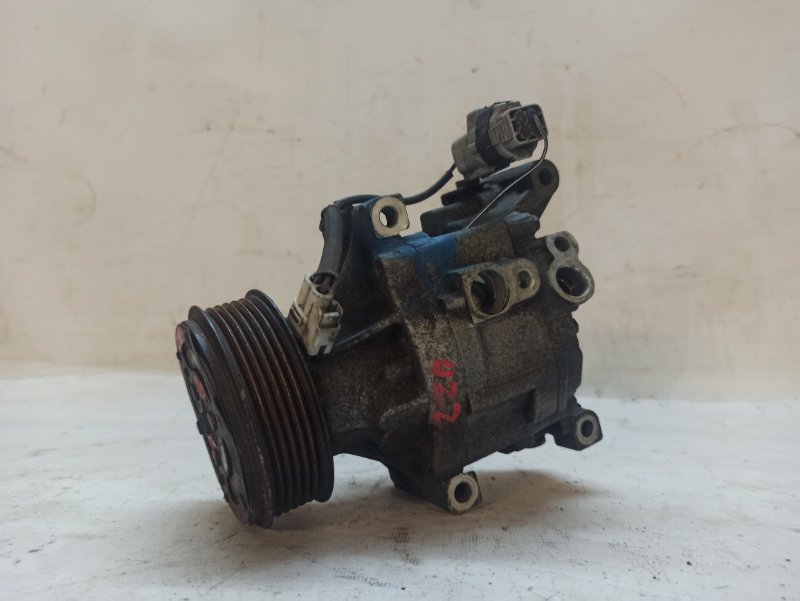 Компрессор кондиционера TOYOTA Corolla 2001-2007 E120