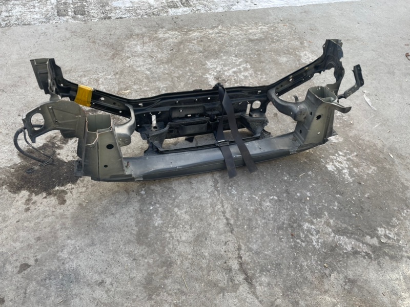 Передняя панель Volvo Xc70 2005 SZ59