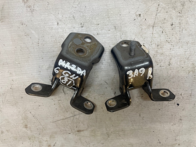 Петля двери Mazda 6 2008-2011 GH