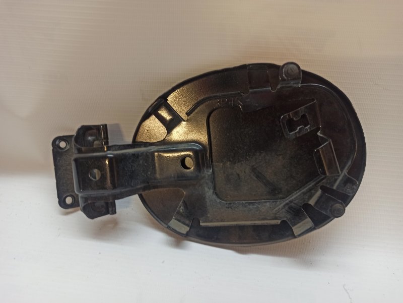 Лючок бензобака Mazda 3 2003-2006 BK