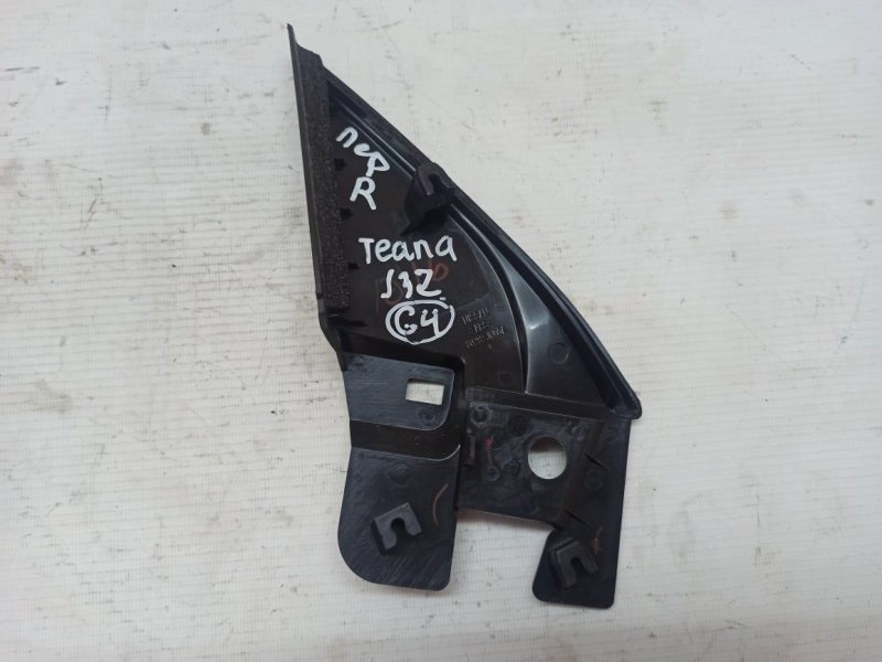 Накладка двери Nissan Teana 2008-2011 J32
