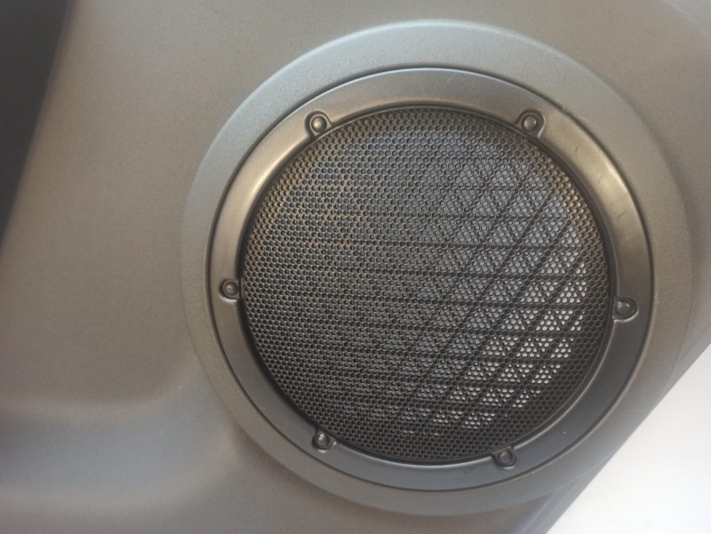 Обшивка двери Nissan X-Trail 2000-2007 NT30