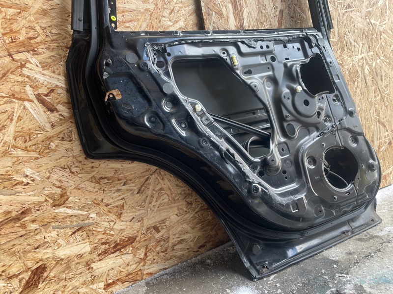 Дверь Nissan X-Trail 2000-2007 NT30