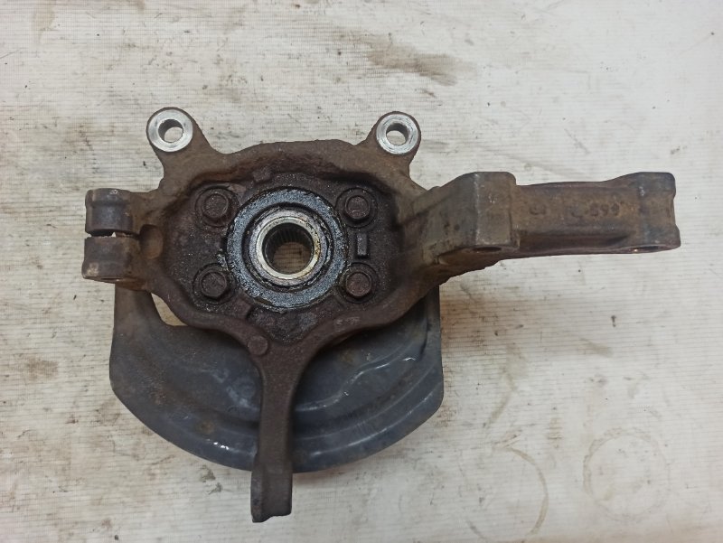 Кулак поворотный Nissan X-Trail 2007-2011 NT31