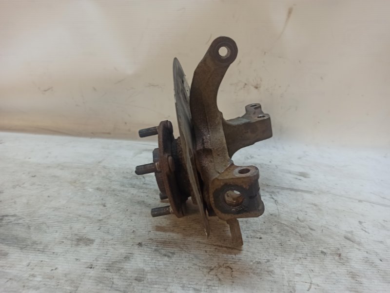 Кулак поворотный Nissan X-Trail 2007-2011 NT31