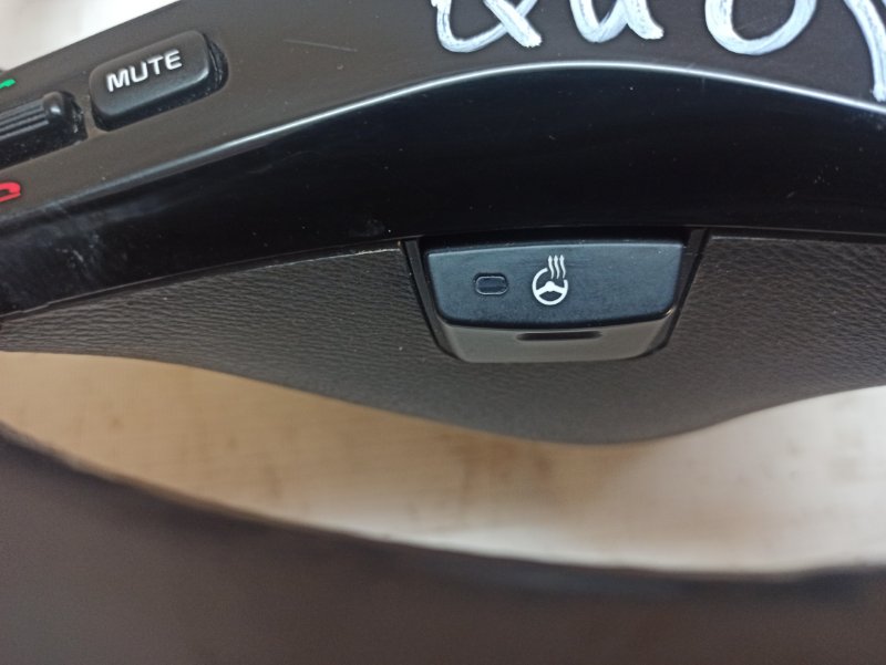 Рулевое колесо Kia Quoris 2014 KH