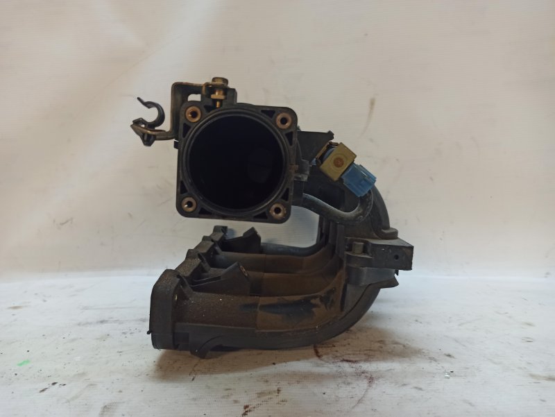 Впускной коллектор Nissan X-Trail 2000-2007 NT30