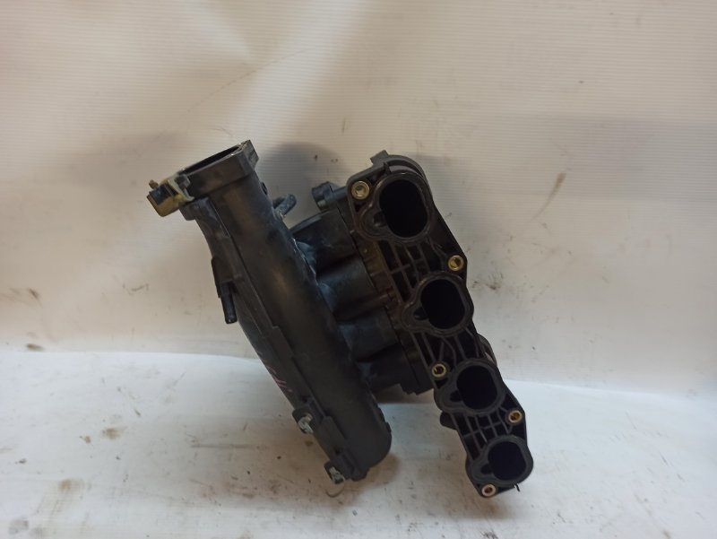 Впускной коллектор Nissan X-Trail 2000-2007 NT30
