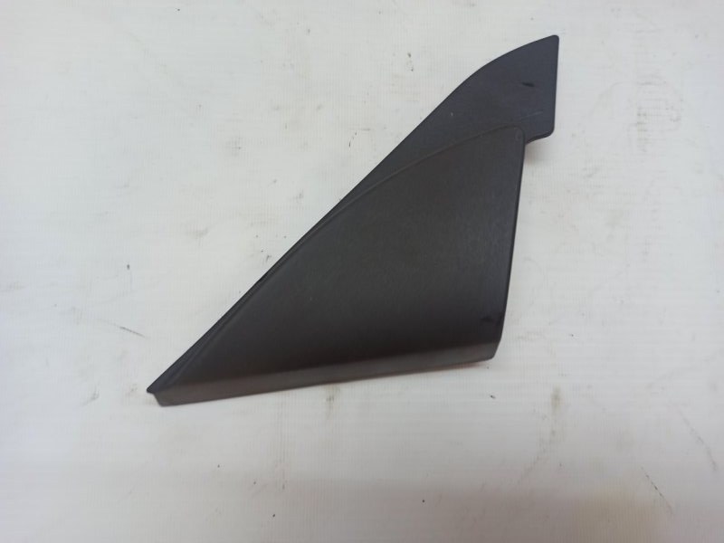 Уголок двери (внутренний) Mazda 3 2008-2013 BL