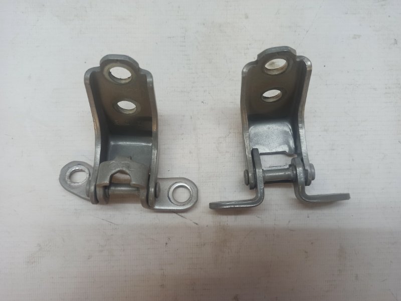 Петля двери Honda Civic D4 2006-2012 FD1