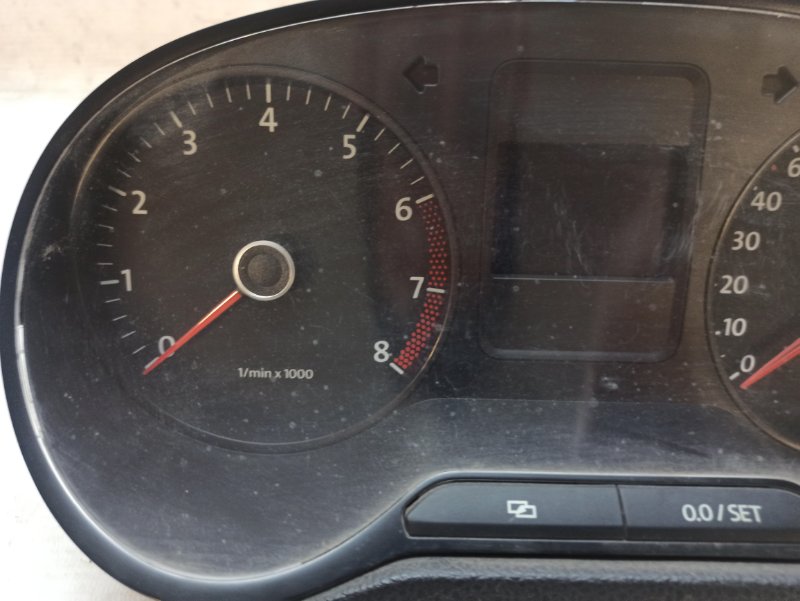 Панель приборов Volkswagen polo 2010-2015 612