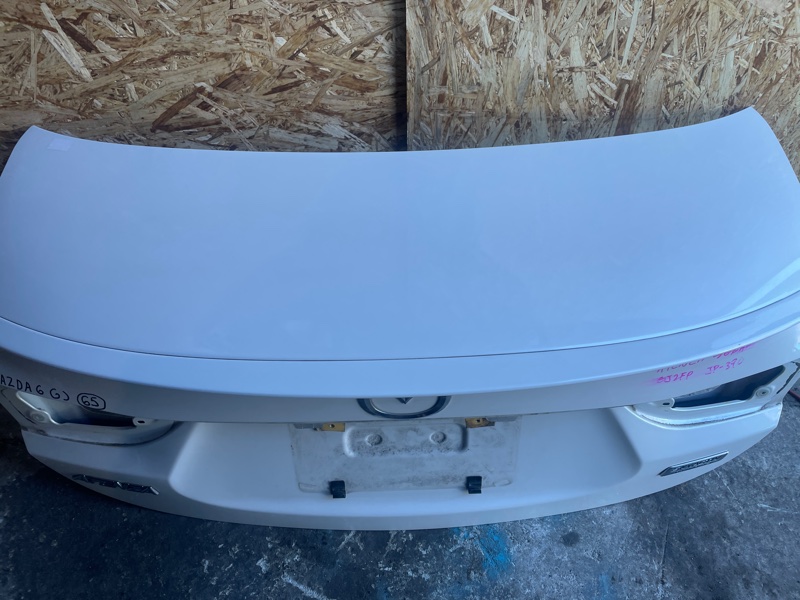 Крышка багажника Mazda 6 2013-2018 GJ